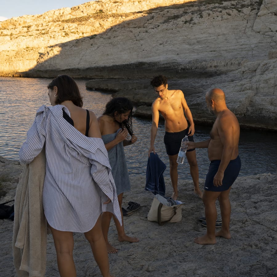 La bande sèche sur les rochers, dernier soleil sur la crique